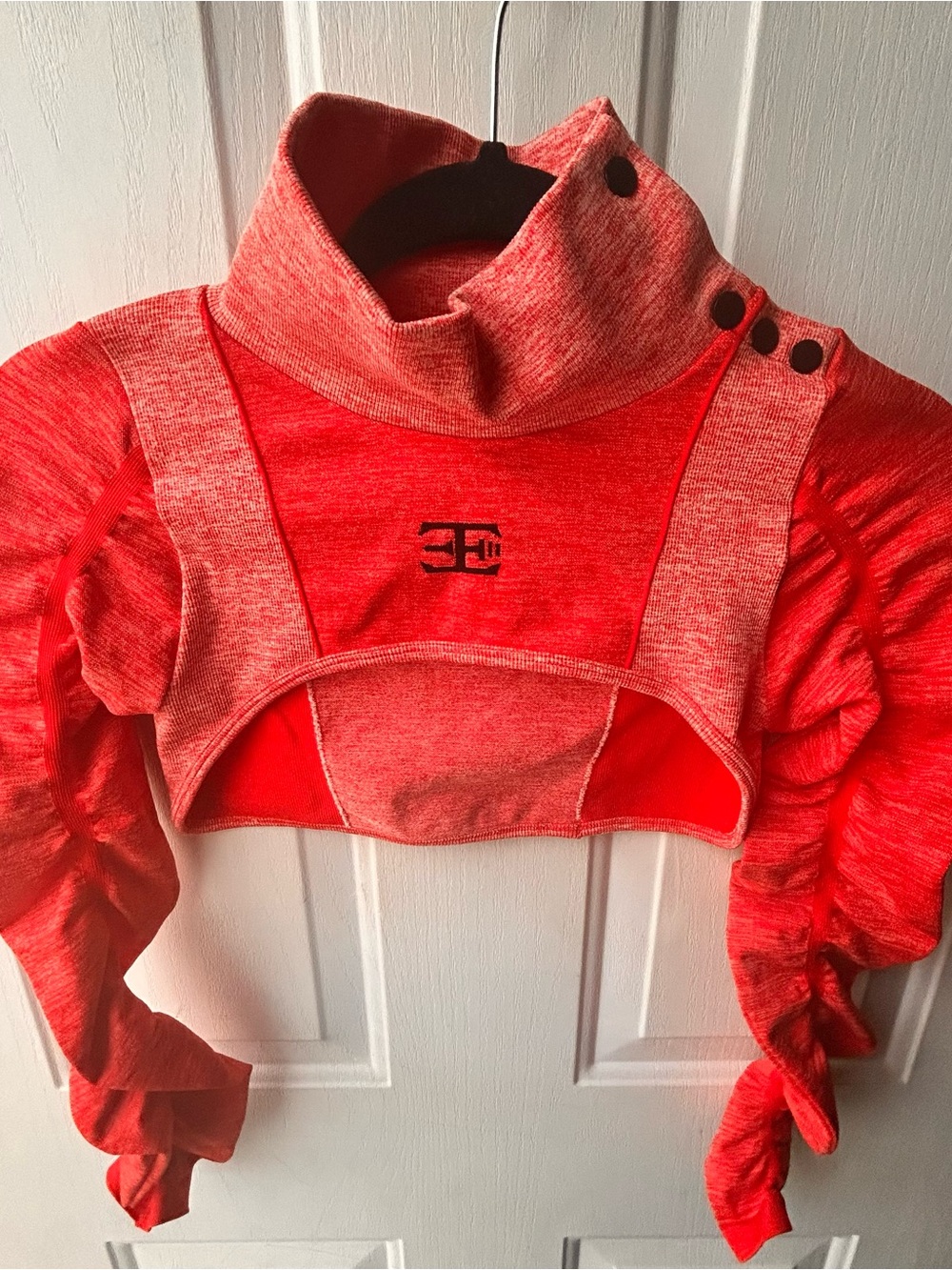 Engineered Life Red performance wear crop top - XS